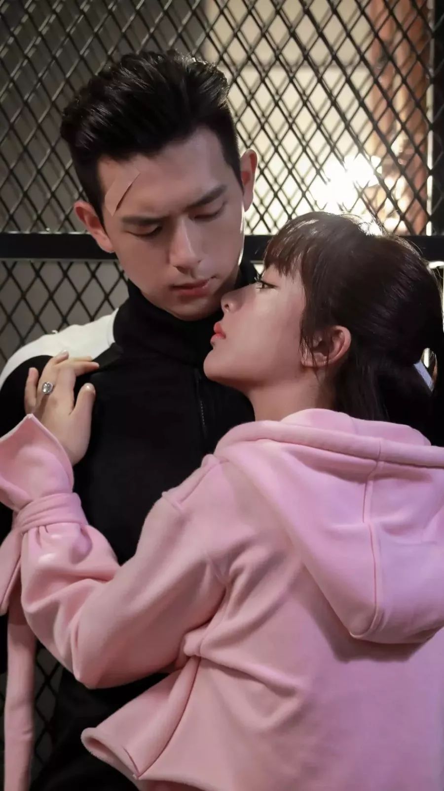 韩商言的老婆看过来!56张帅炸壁纸,请查收!_李现