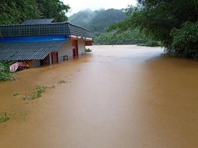 因为有你们桂东公路党员干部奋战抗洪抢险纪实