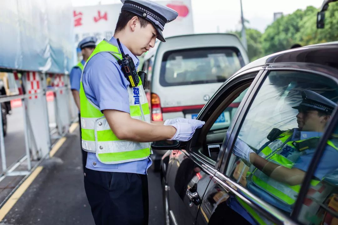 针对交通事故造成的人员受伤,浙江高速交警强化与省创伤救治联盟的警