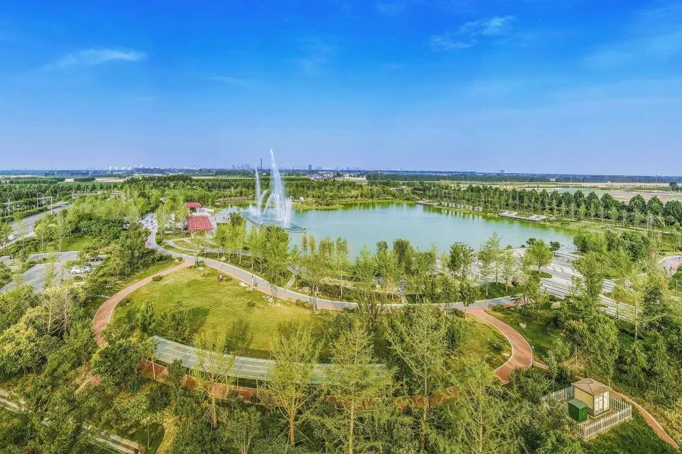 孔孟之乡文化再生济宁经济开发区郗鉴湖公园艾绿尼塔