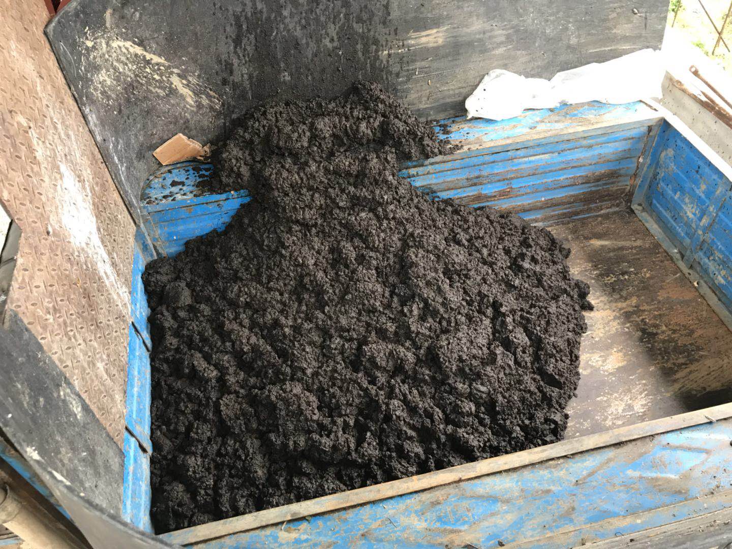 叠螺机处理含油污泥脱水方面的优势_机器