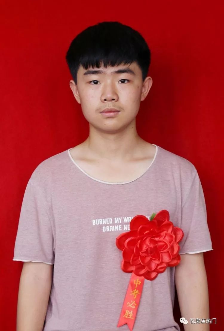 瓦房店市第二十初级中学中考,升学率挺高_卢俊豪