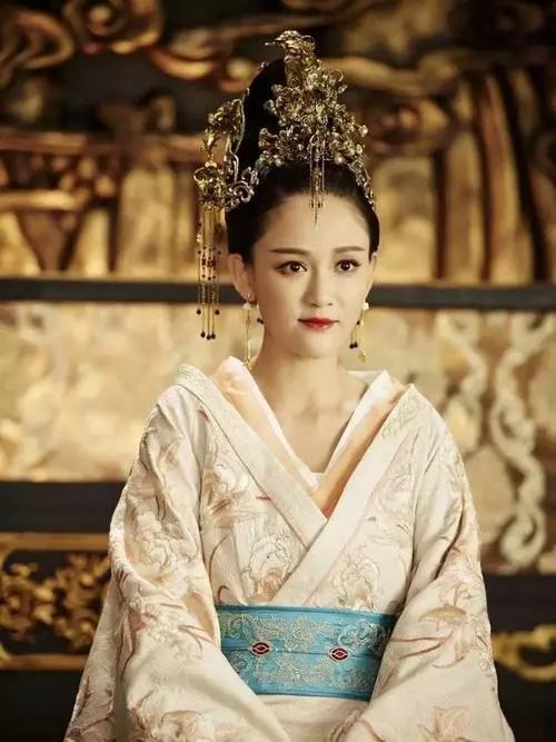 安以轩唐嫣范冰冰陈乔恩毛林林古装剧中扮演皇后谁最霸气