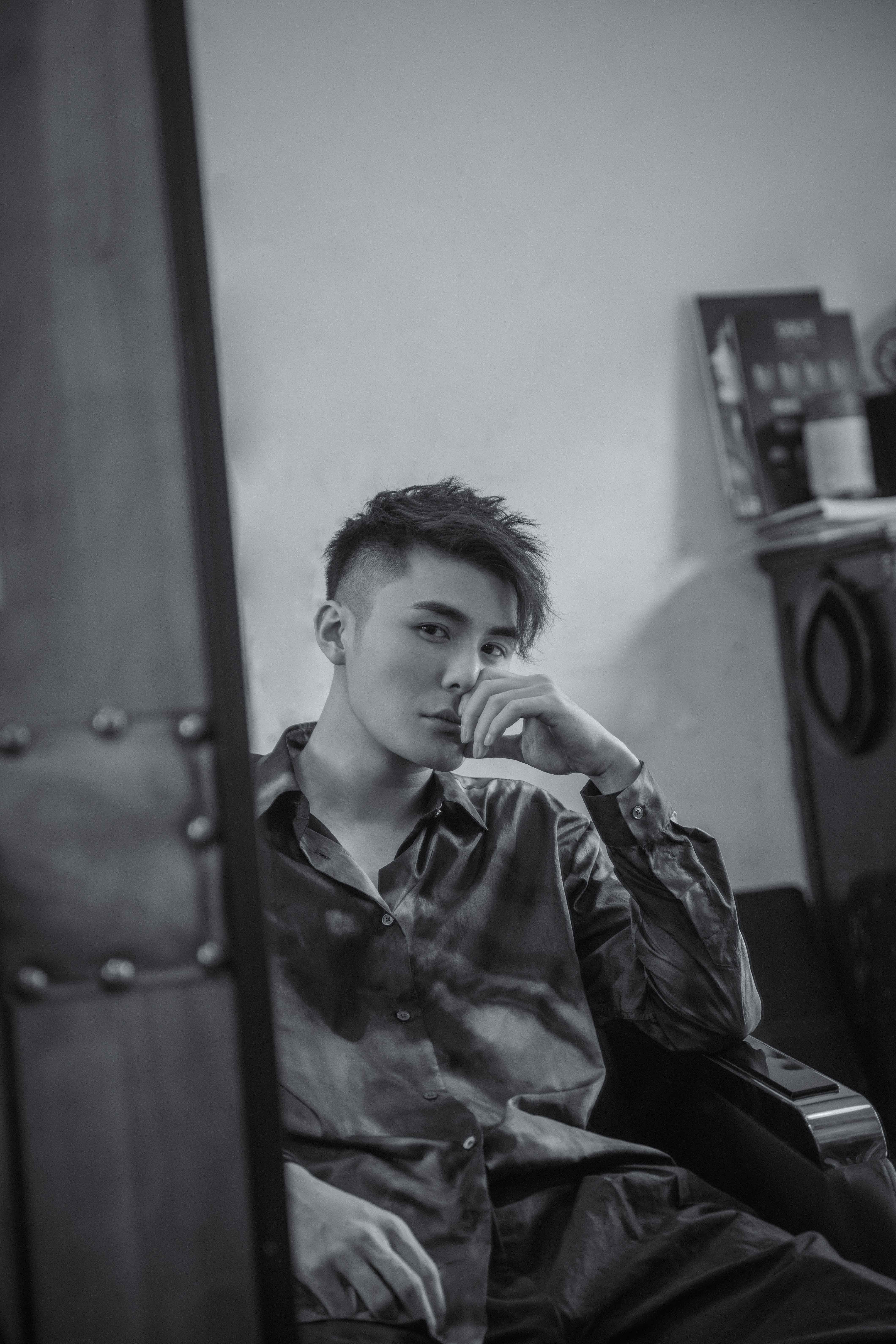 陈昊曝夏日写真 撞击北京"新"心动