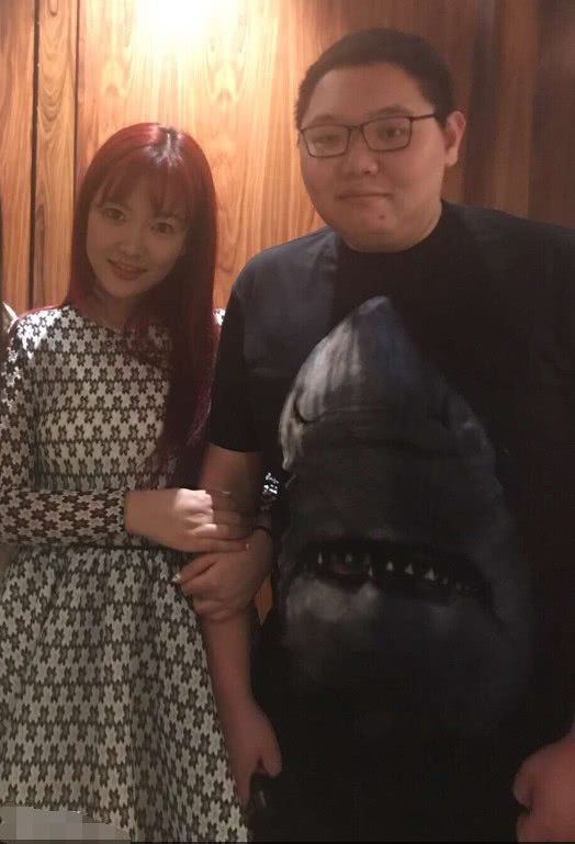 沈灵敏的烧烤店宣布关门,看到价格,pdd:这谁扛得住呀?