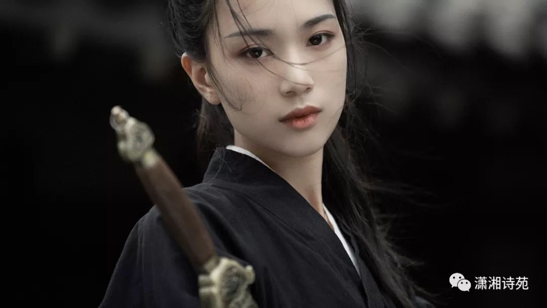 【古风摄影】满堂花醉三千客,一剑霜寒十四州