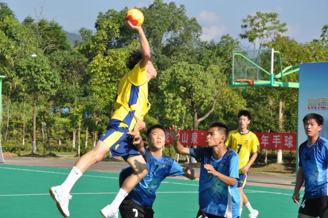 u16男子a组榆次二中,女子a组蚌埠队轮空;u18男子a组中宁波四明未出战