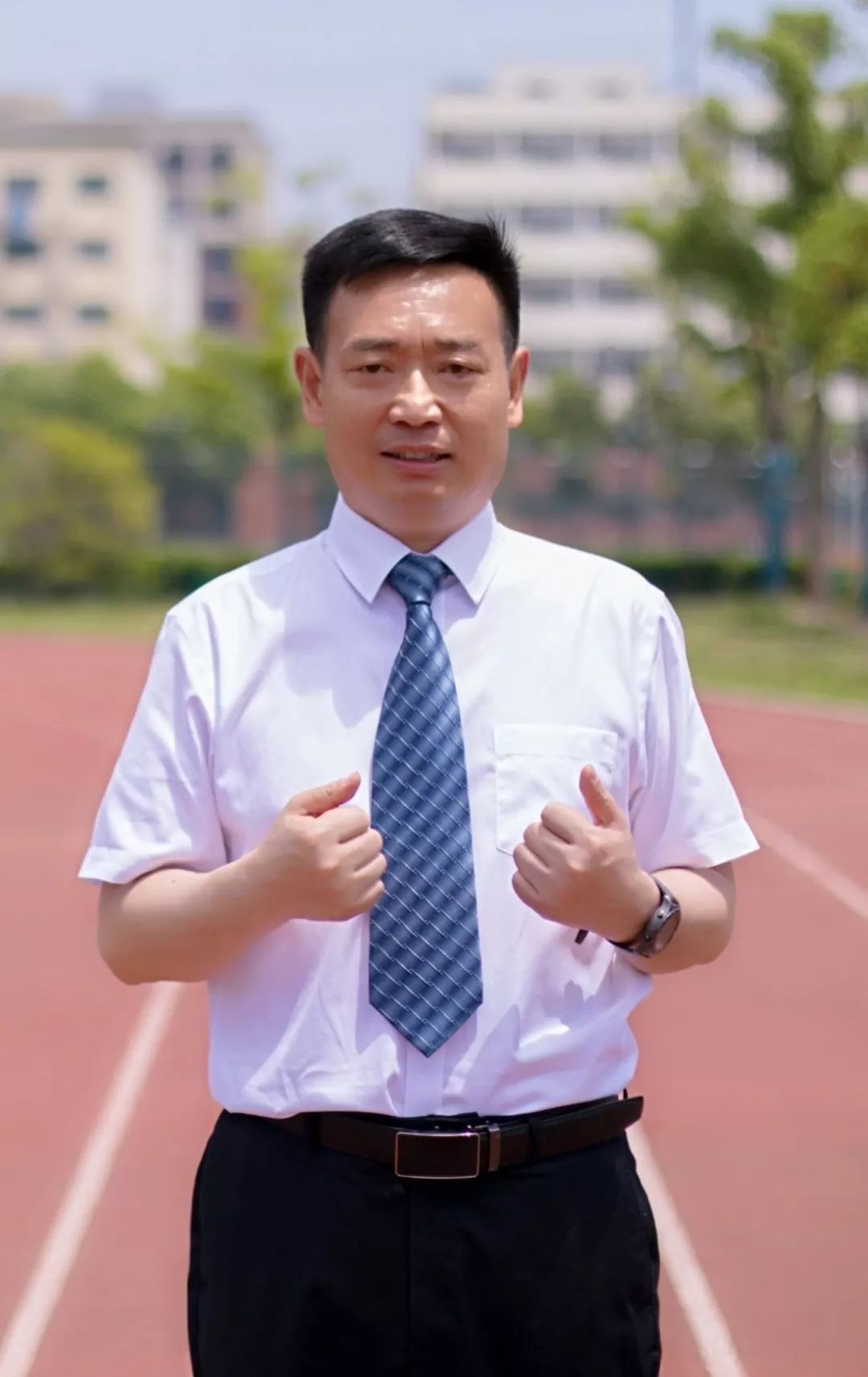 同学印象初访南通理工学院董事长陈明宇