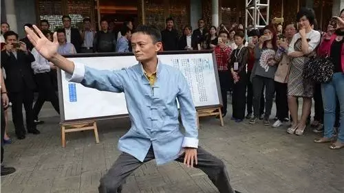只圹