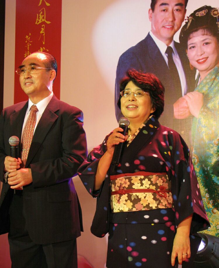 六年不忘先夫庄则栋遗志75岁的她仍为乒乓精神传承奔走华夏