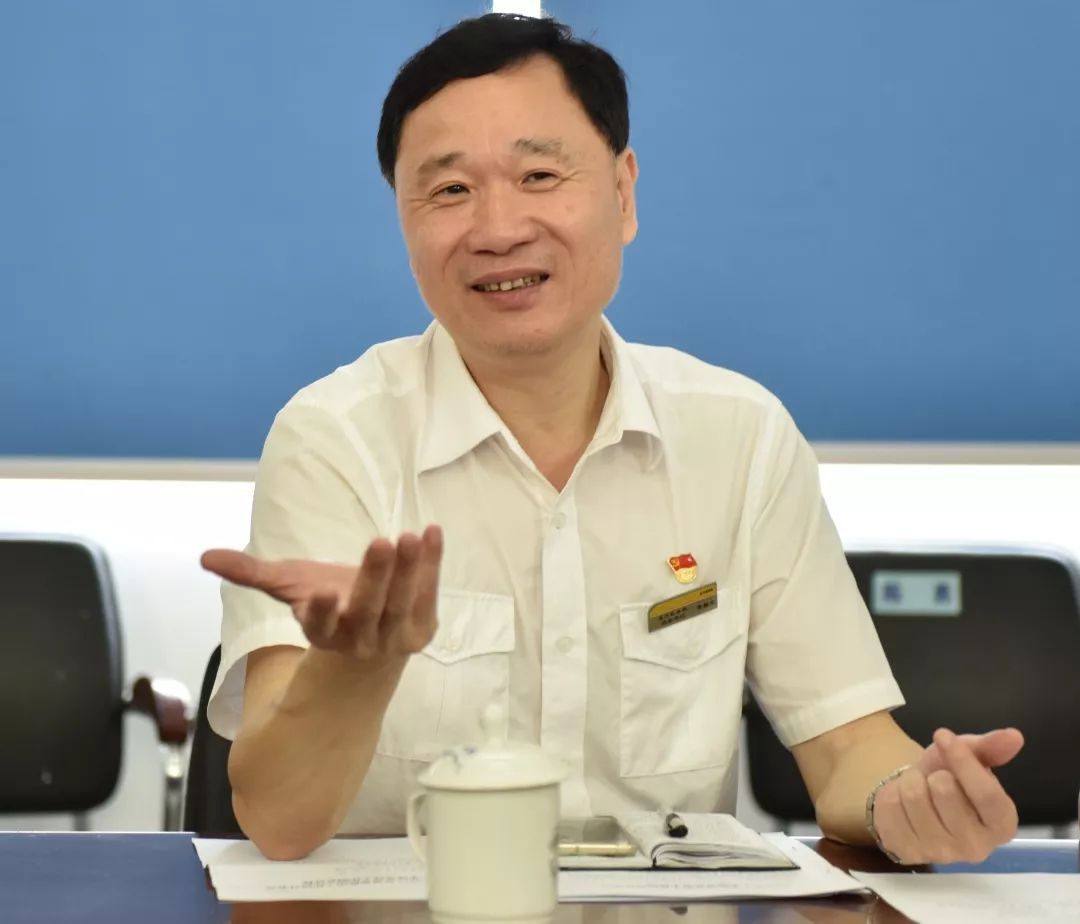 党委书记 李振文我觉得要打造好福机的企业文化,要从三个方面抓起:第