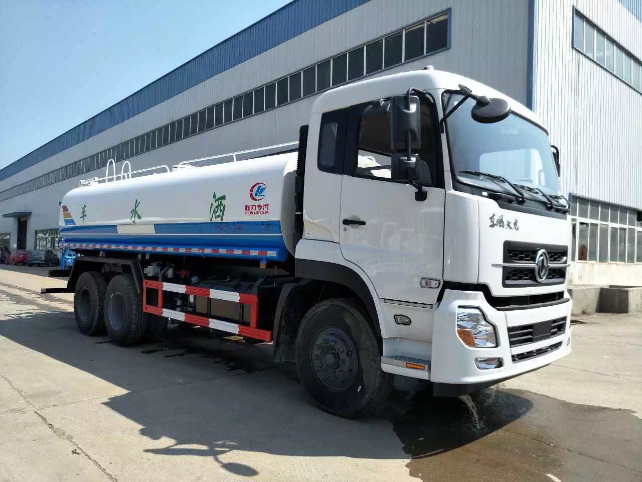 东风天龙20吨洒水车详解