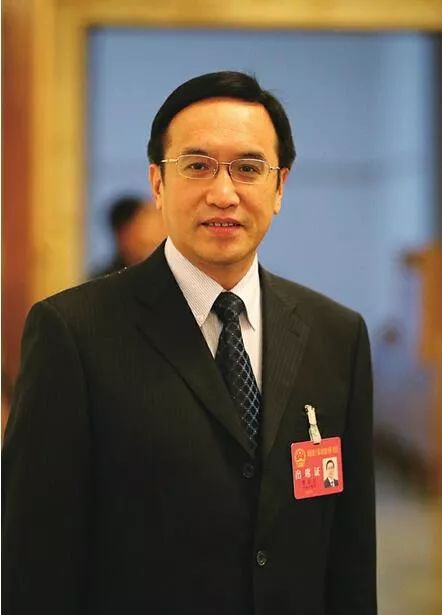 集团的史同伟,济南金融控股集团的王玉柱,济南轨道交通集团的陈思斌