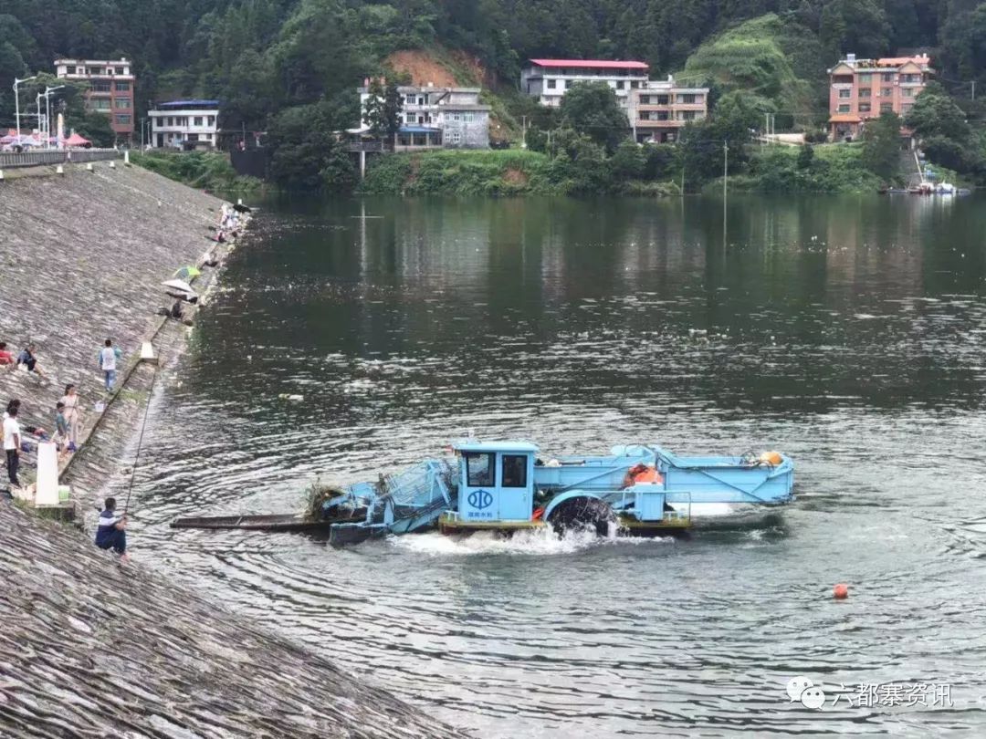 六都寨水库垃圾打捞船意外翻船工人不幸遇难