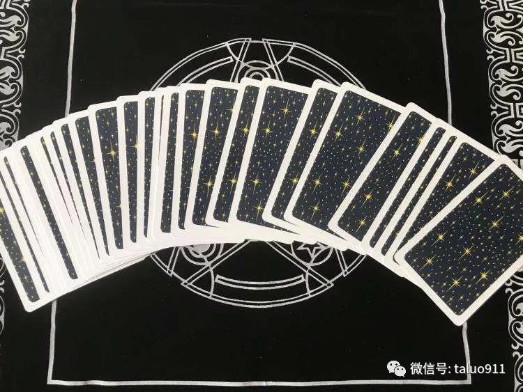 塔罗牌占卜爱情一直喜欢他想知道他目前的心态