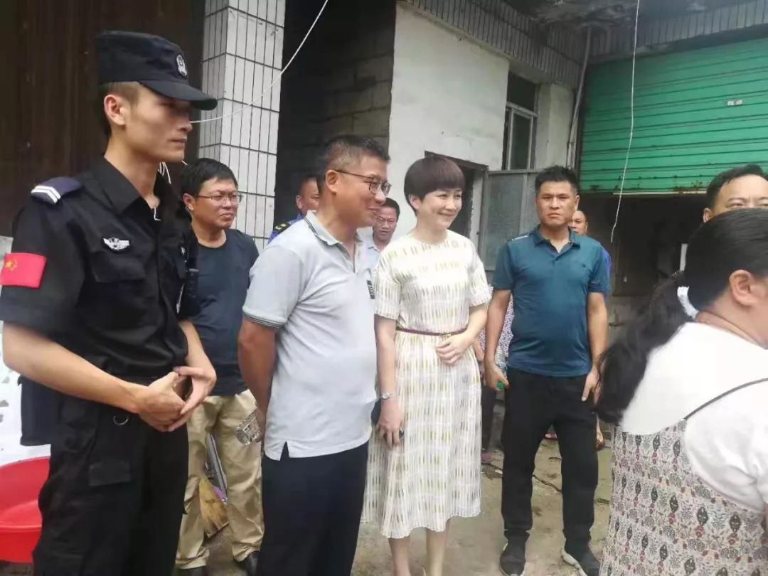 万年县创建国家卫生县城周报20197202019726