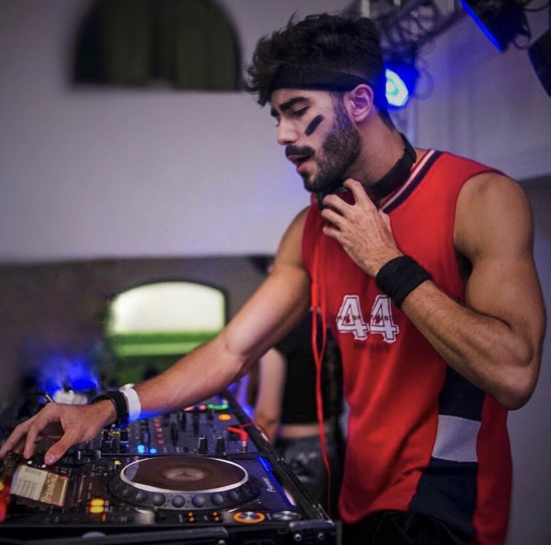 是主业副业双开花,但是这位来自帅哥盛产地——巴西9793ashton