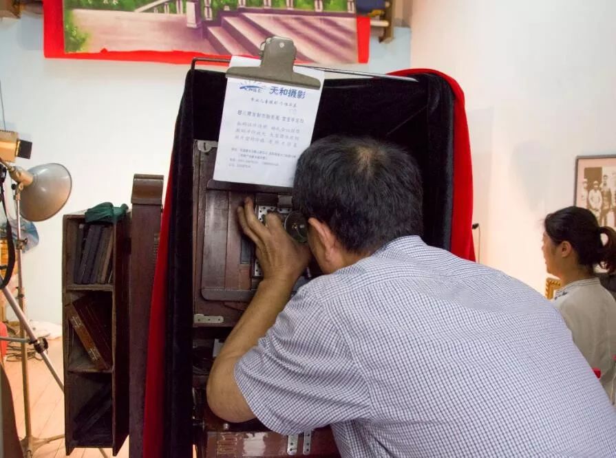 老城印记|东风照相馆:光影厚载60年