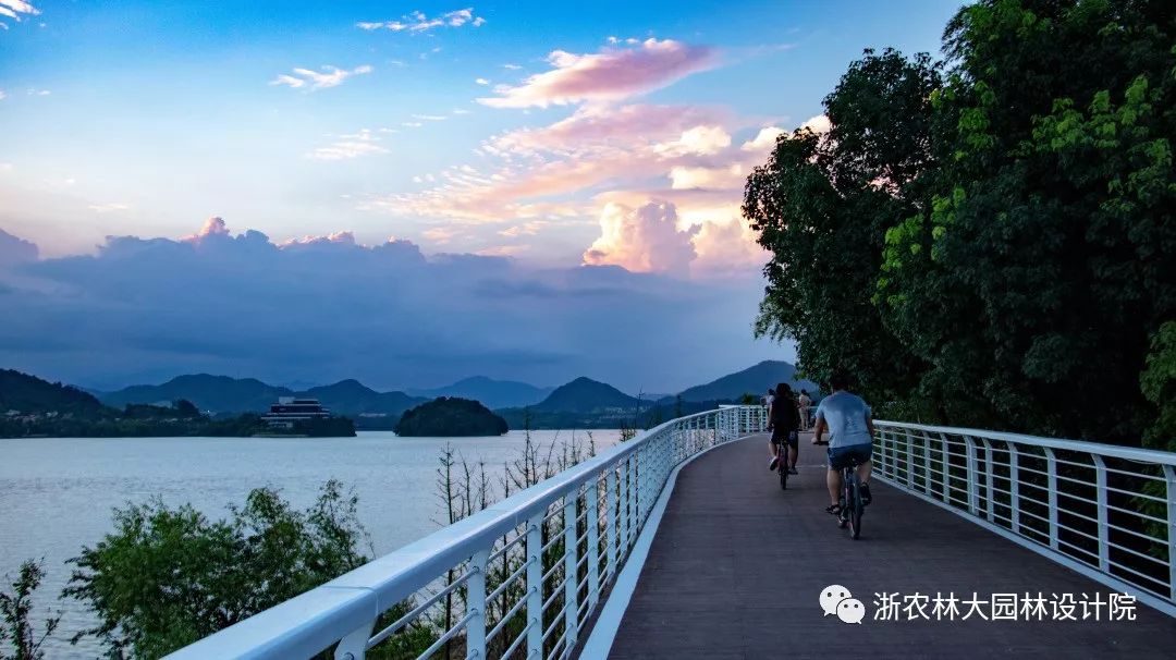 多與少的思辨生態時尚大象無形的青山湖綠道天人合一