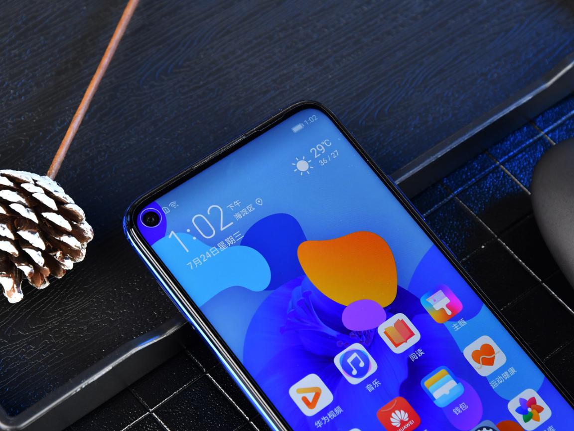 华为nova 5i pro图赏:麒麟810加持"硬核时尚"