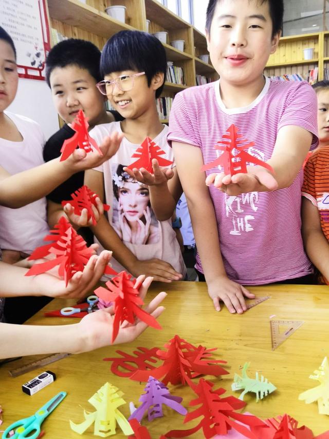 宿豫爱心暑托班一抹温情送清凉