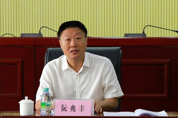 南宁市人大常委会调研组到横县法院调研以审判为中心的刑事诉讼制度