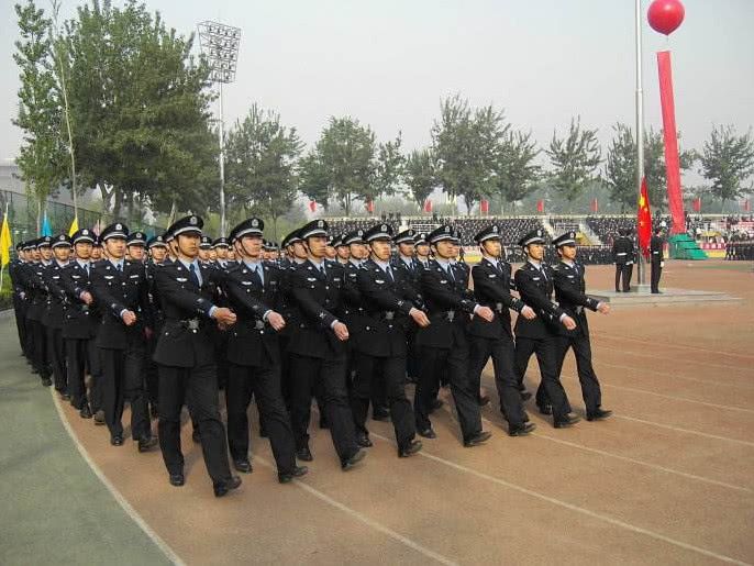 而且還是所有警校中唯一的一所本科大學,學生一旦考上這所學校,就會