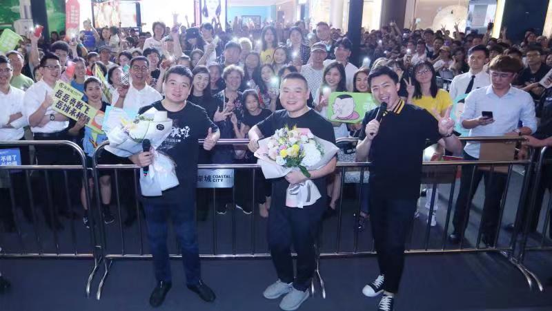 真假小岳岳首次同台 《鼠胆英雄》深圳路演上演复刻奇观