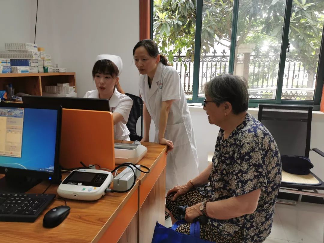 【西部便民】医疗服务站开到"家门口" 居民就医迎来"新福音"