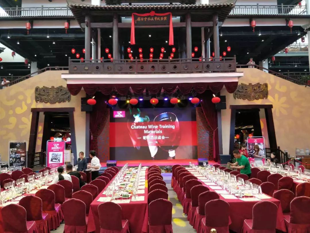 省内首家"河南省特色风味美食街"花落濮阳啦!_水秀宴