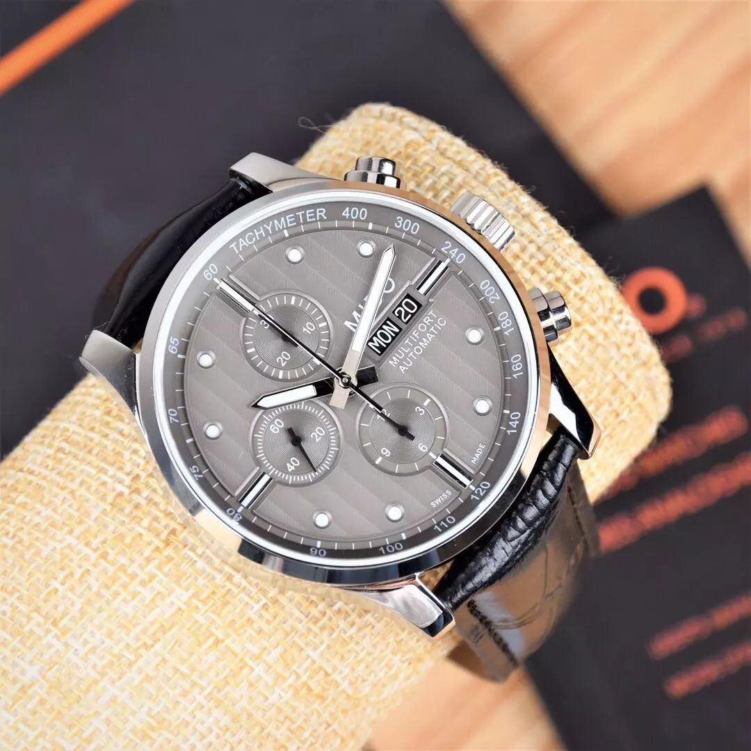 67美度舵手m005运动机械男表,怎么看都是如此有魅力!