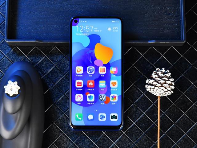 华为nova 5i pro:融合想象与科技,超级夜拍 麒麟810!