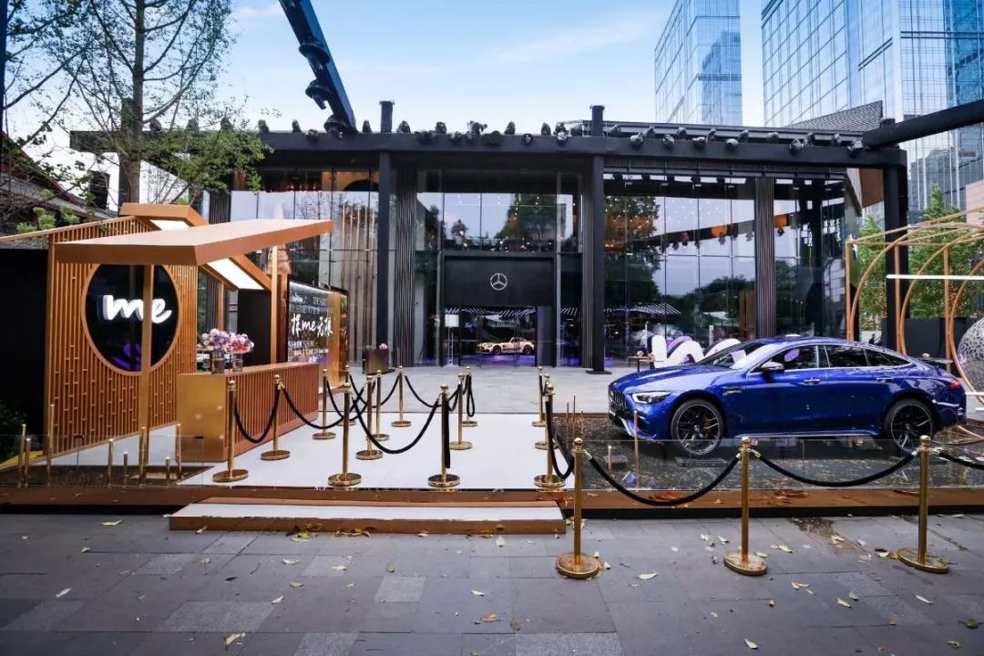创新汽车生活方式 mercedes me store成都太古里体验店落地生根