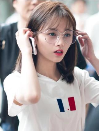 鞠婧祎新短发造型仙气十足颜值高面容甜味可爱有初恋的感觉