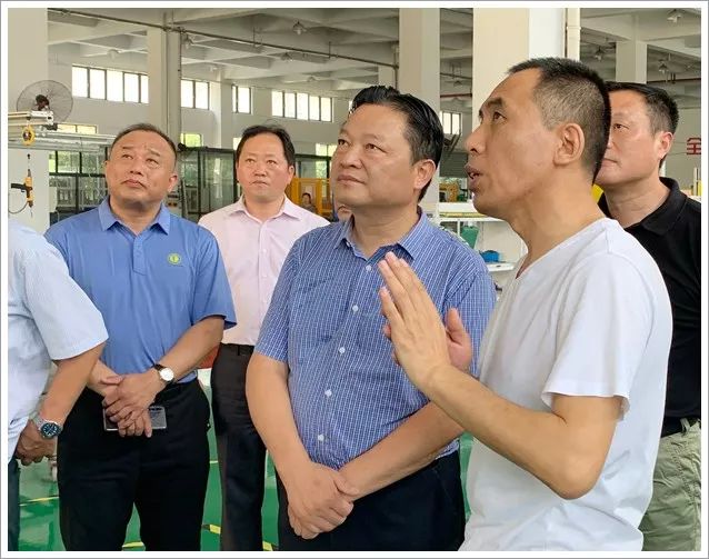 沈德才带队赴昆山上海考察