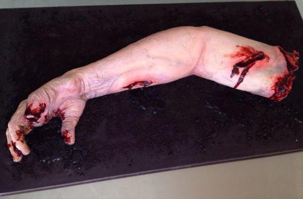 创意设计她将蛋糕玩成了恐怖片在婚礼上演断头游戏