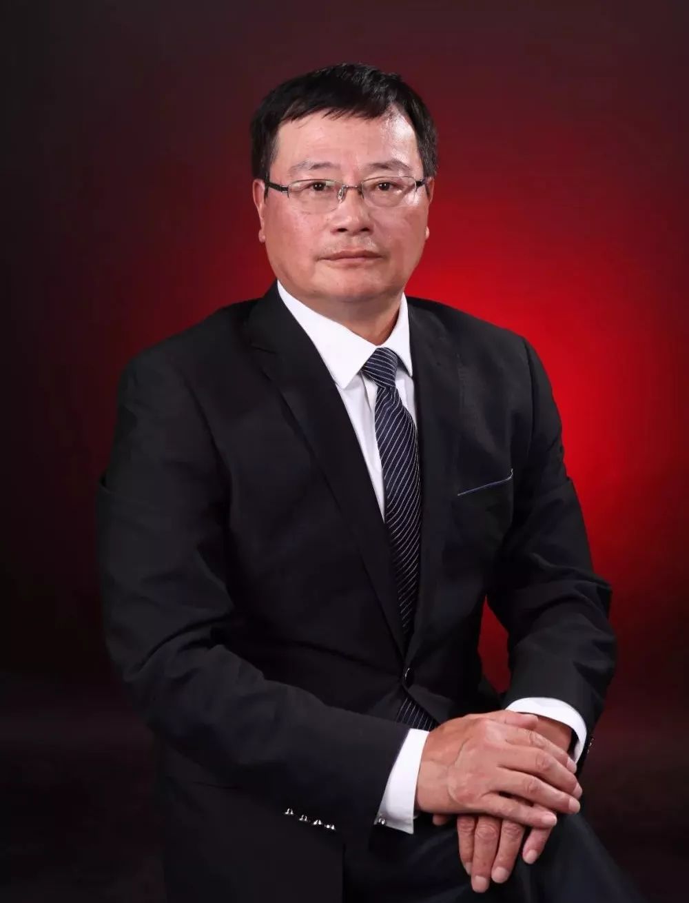 刘立,北京大学博士,清华大学马克思主义学院教授.