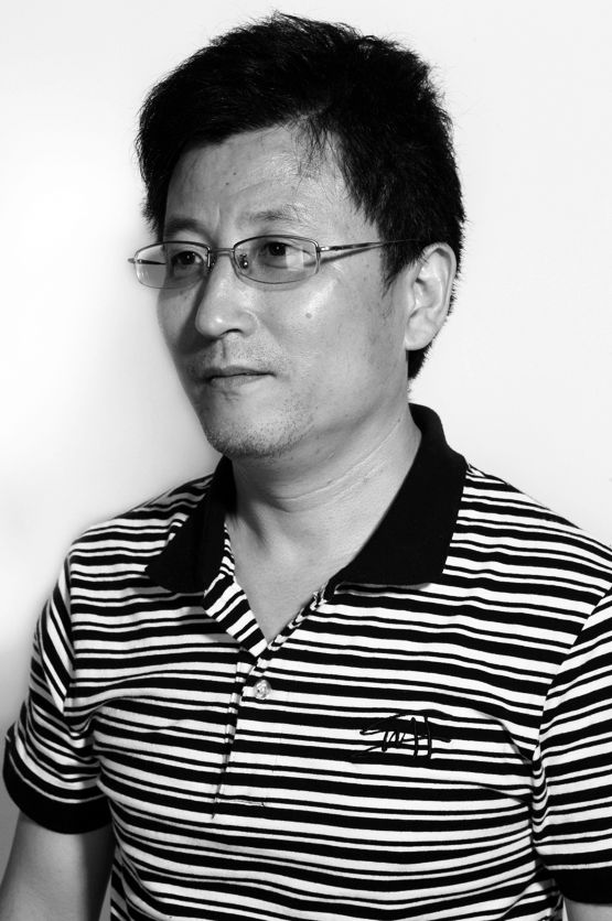 上海话剧艺术中心职员主演推介李建华*饰 劳伦斯·瓦格雷夫许承先*饰