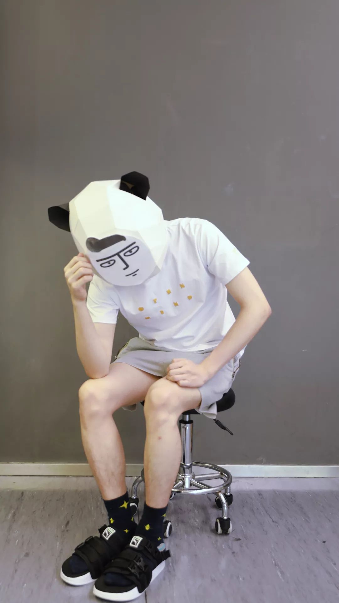 夏天最适合穿裙子的是男孩子