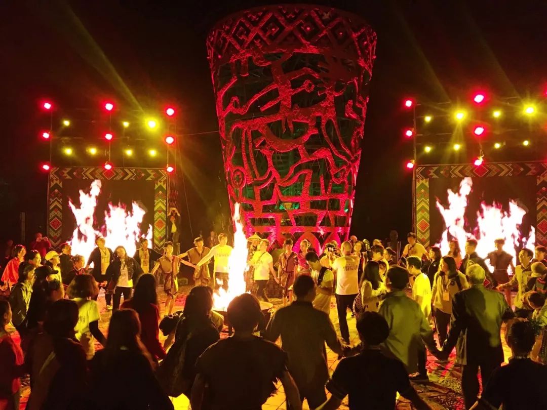 明仕壮族农耕民俗文化节田园抢鱼抢鸡大战即将开始