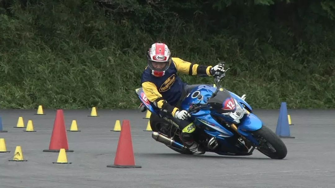 大王金卡纳摩友之第九类装疯桩疯还有第十类