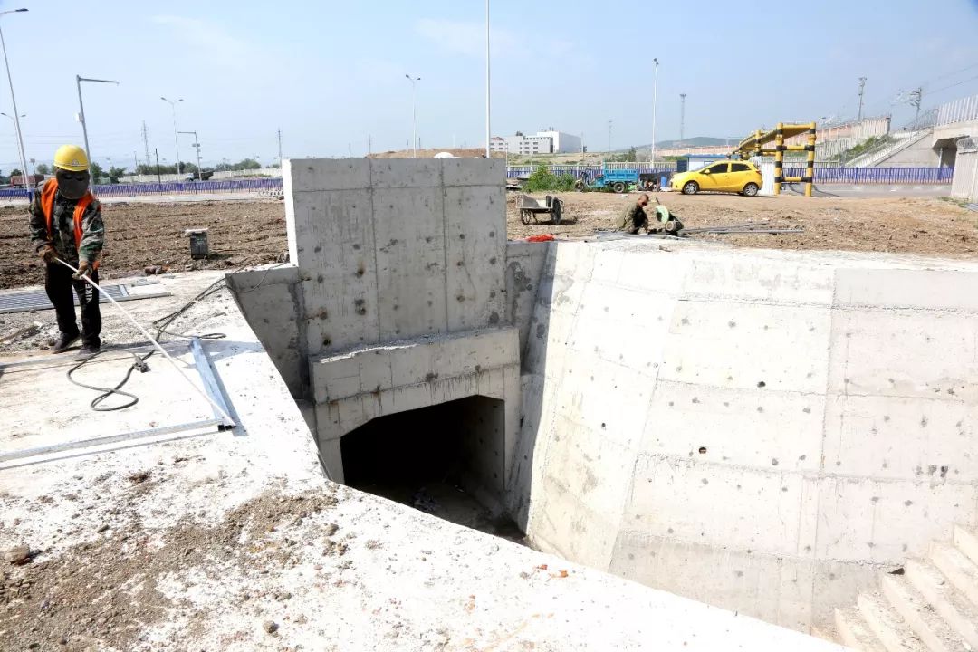 高铁朝阳站排洪涵工程接近尾声