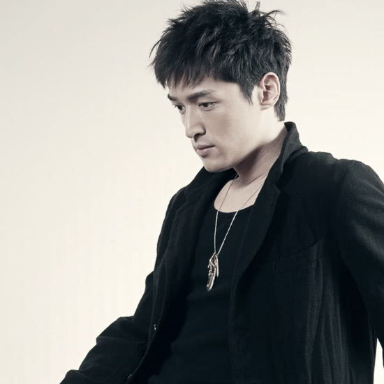 胡歌:清秀但不失男子气概,玉树临风多才多艺,是心动的感觉