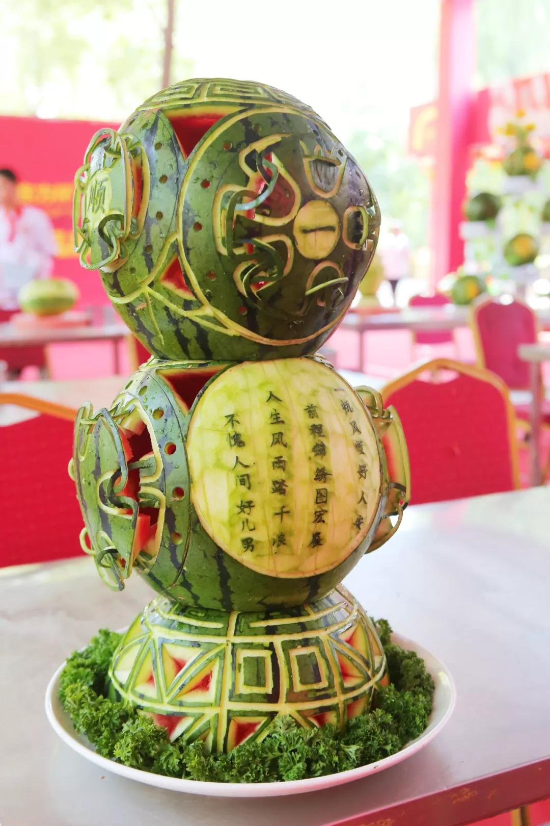 大神级别的雕刻原来西瓜也可以如此惊艳