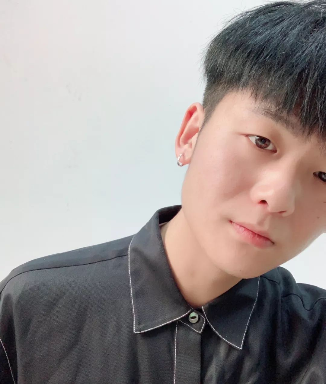 团学干部会学习更会生活王世博