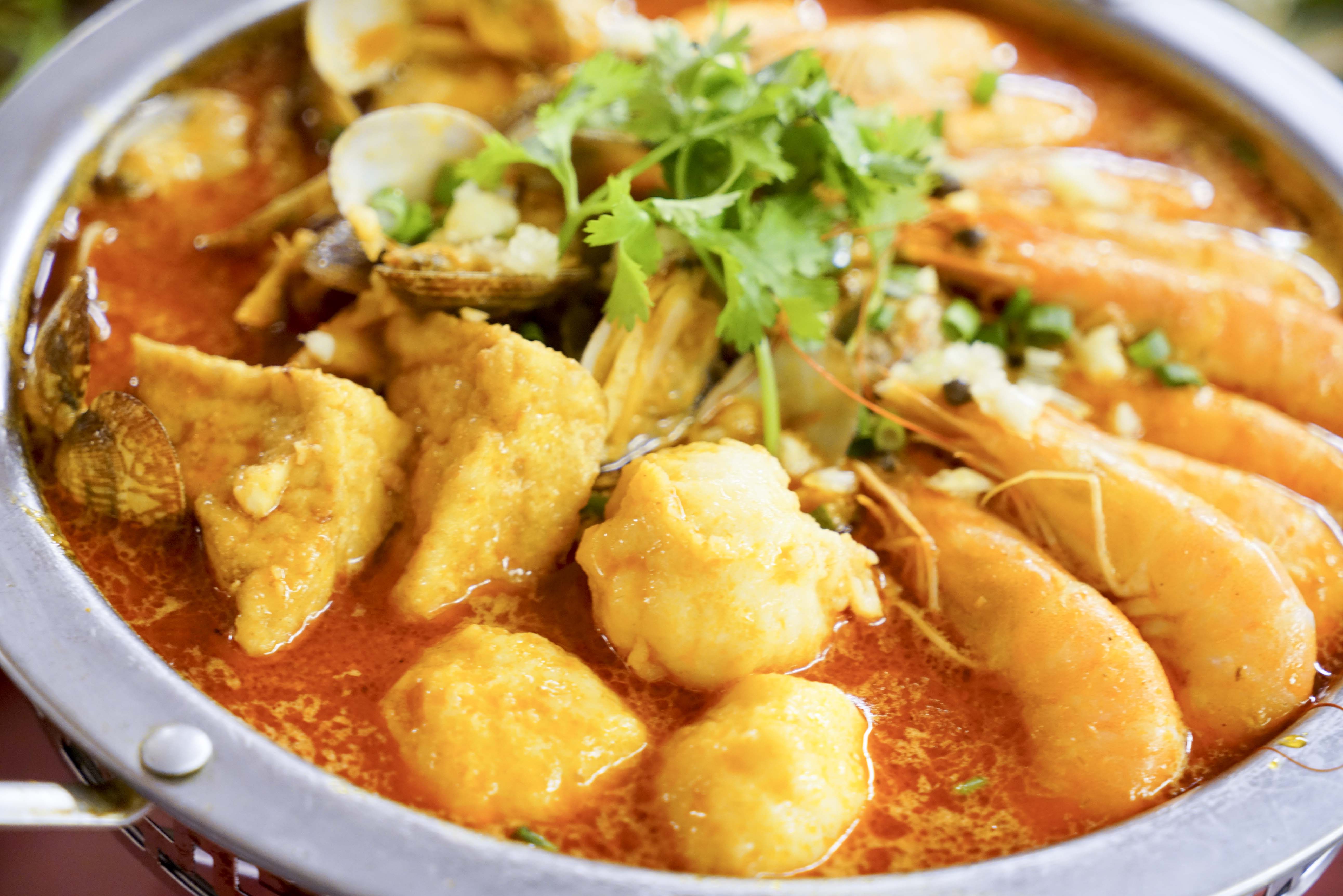 原创厦大顶澳仔猫街里的二十几年老排档老厦门味道的菜色古早味环境