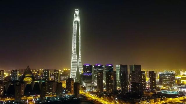 "津沽"代表了"津沽大地",充分展示了这一地标的区域性,且谐音"金箍棒"