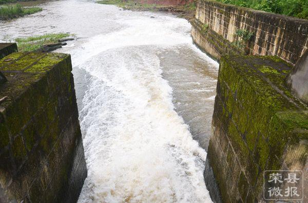 荣县清理整改10座小水电站