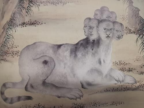 这种长着兔子耳朵和鸟嘴的怪物在《清宫兽谱》里叫做"犰狳".