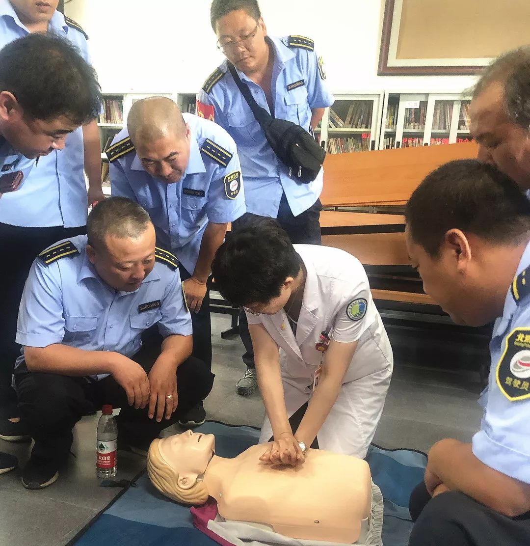 ����������ѧ����ҽԺ����ͷ������ţƱ���Ӻŷ��ӵĴ���